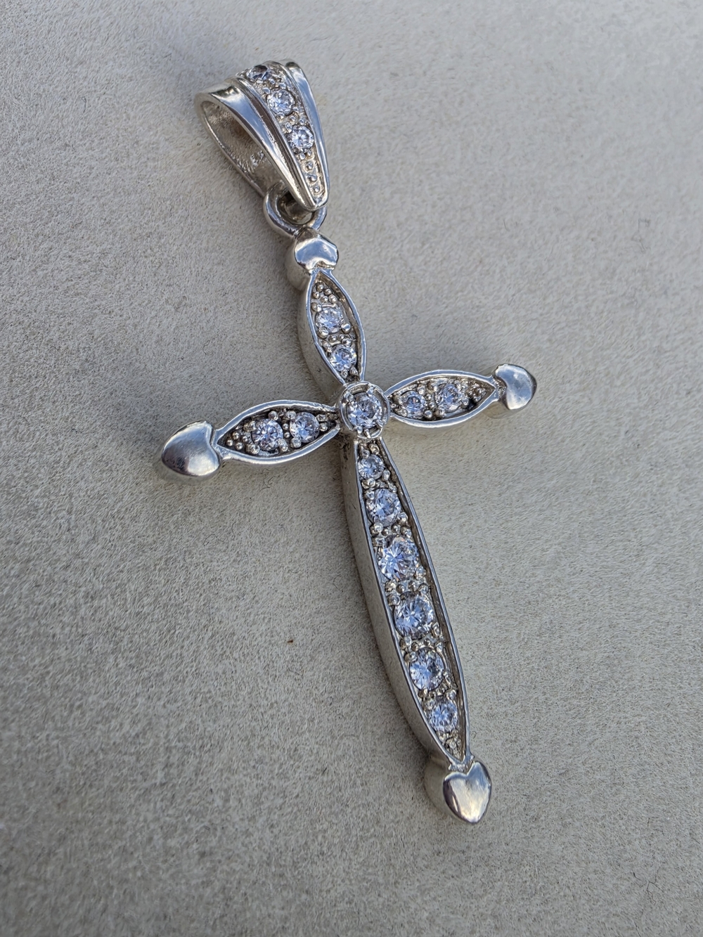 Vintage 925 Sterling Silver Clear Stone Cross Pendant • 12.27g